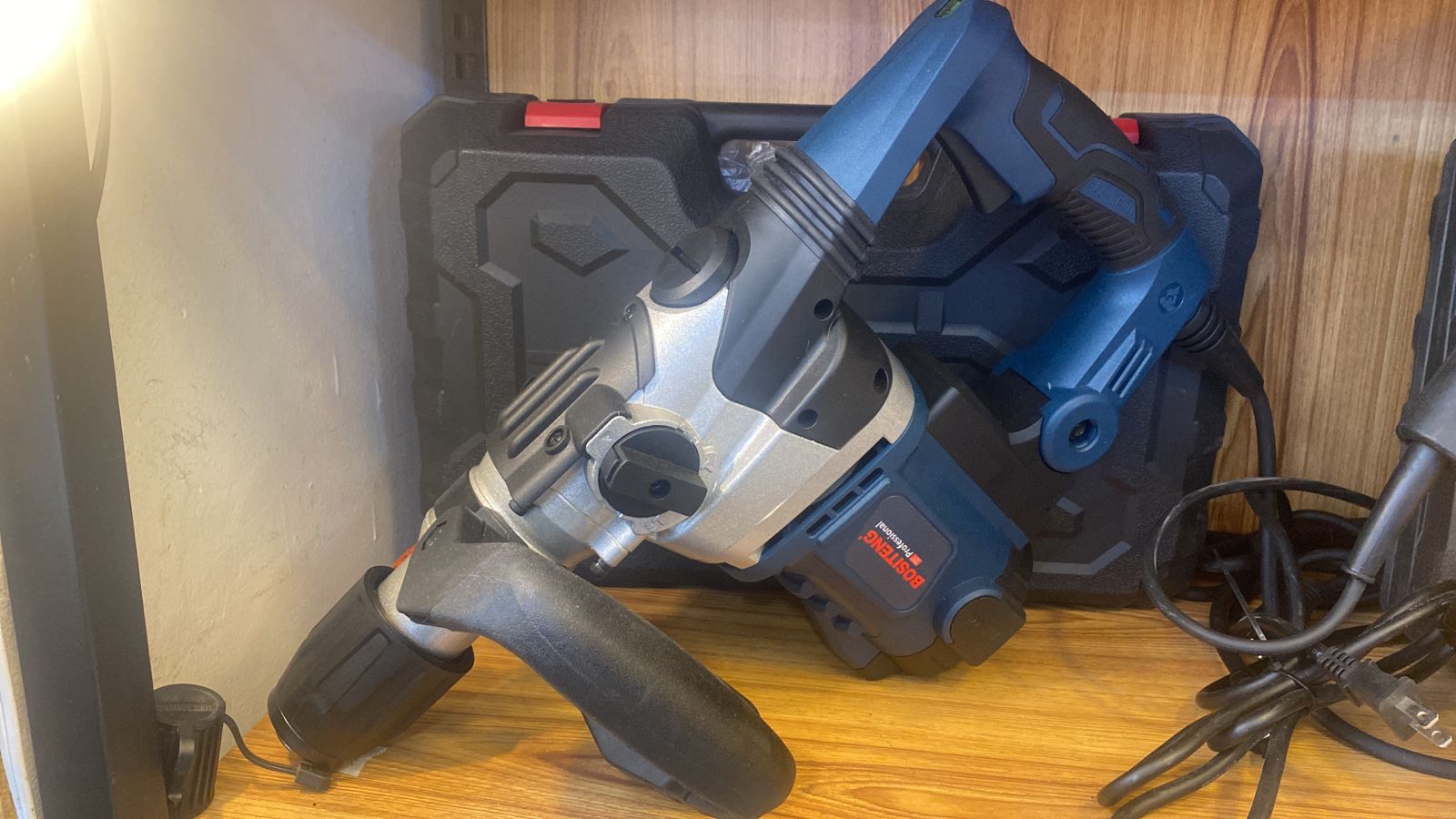 Vista 5 de demoledor taladro bosh y dewalt - marca: bosch